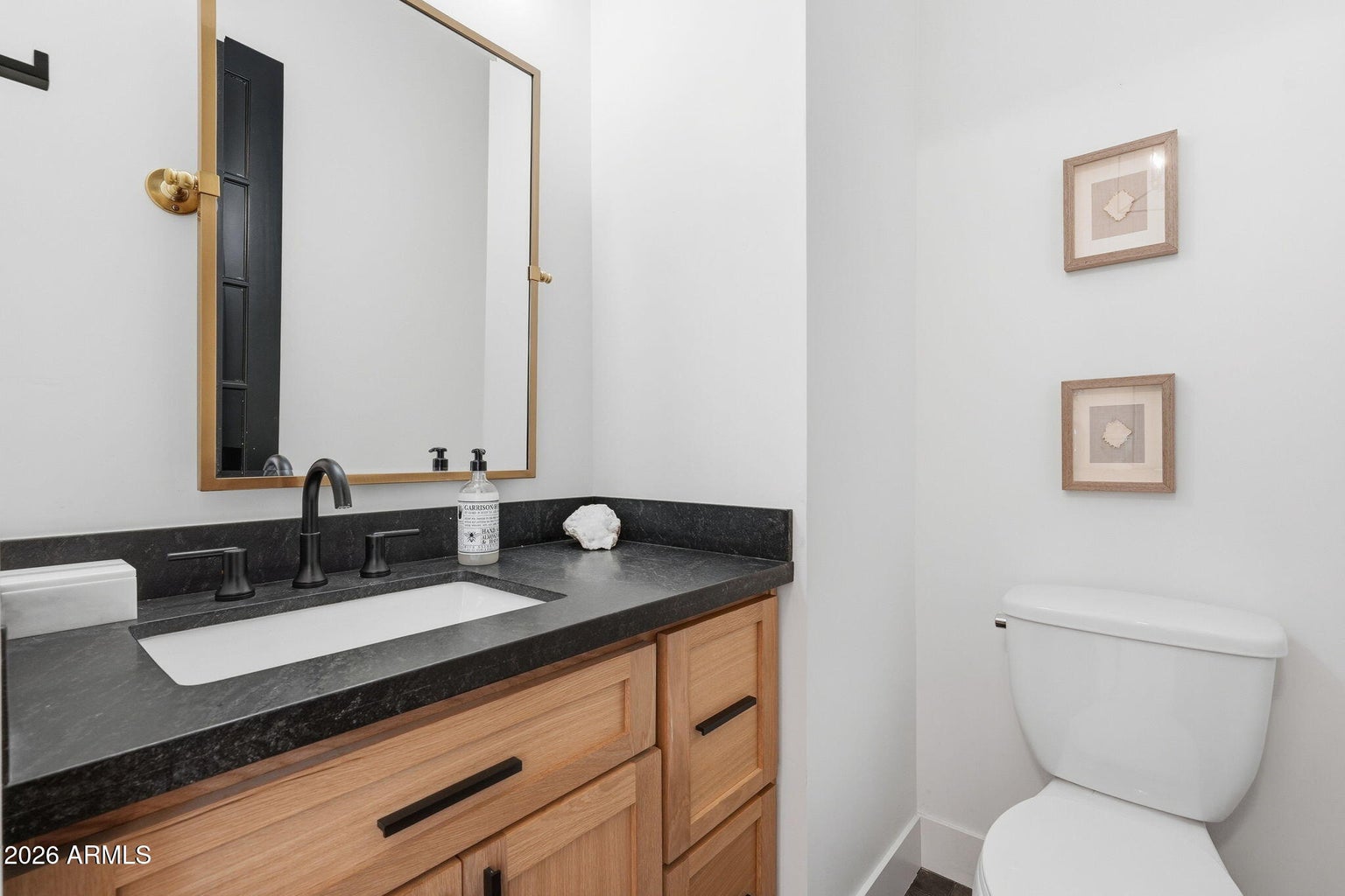 Tucked inside a gated neighborhood of Encanto Real on the edge of Quee – image 28