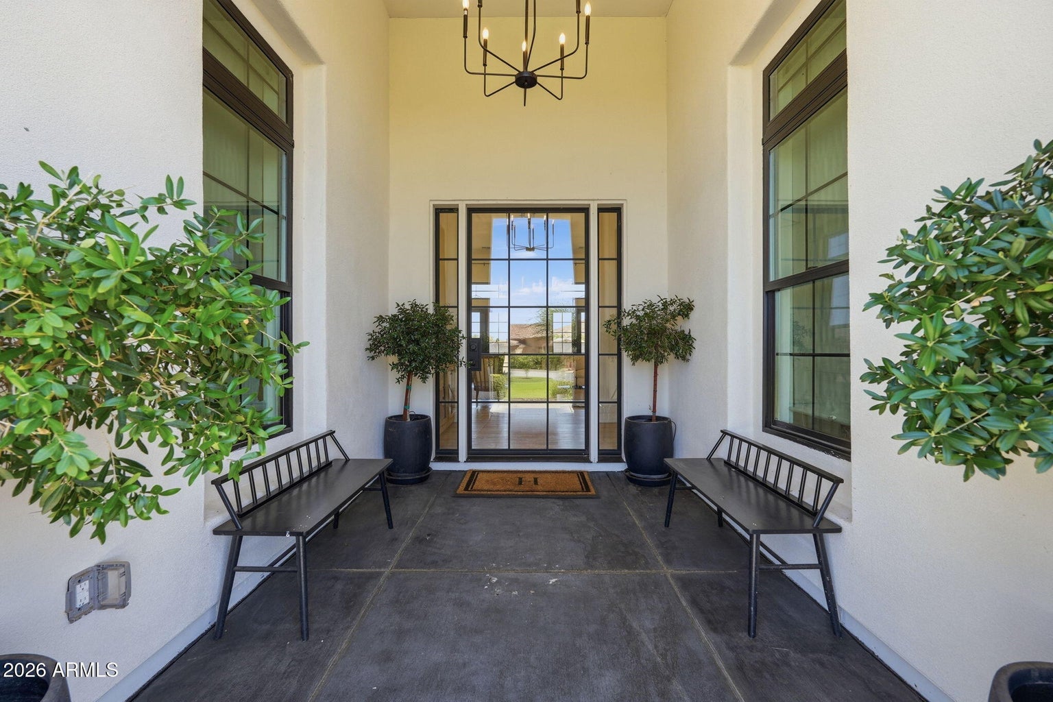 Tucked inside a gated neighborhood of Encanto Real on the edge of Quee – image 4