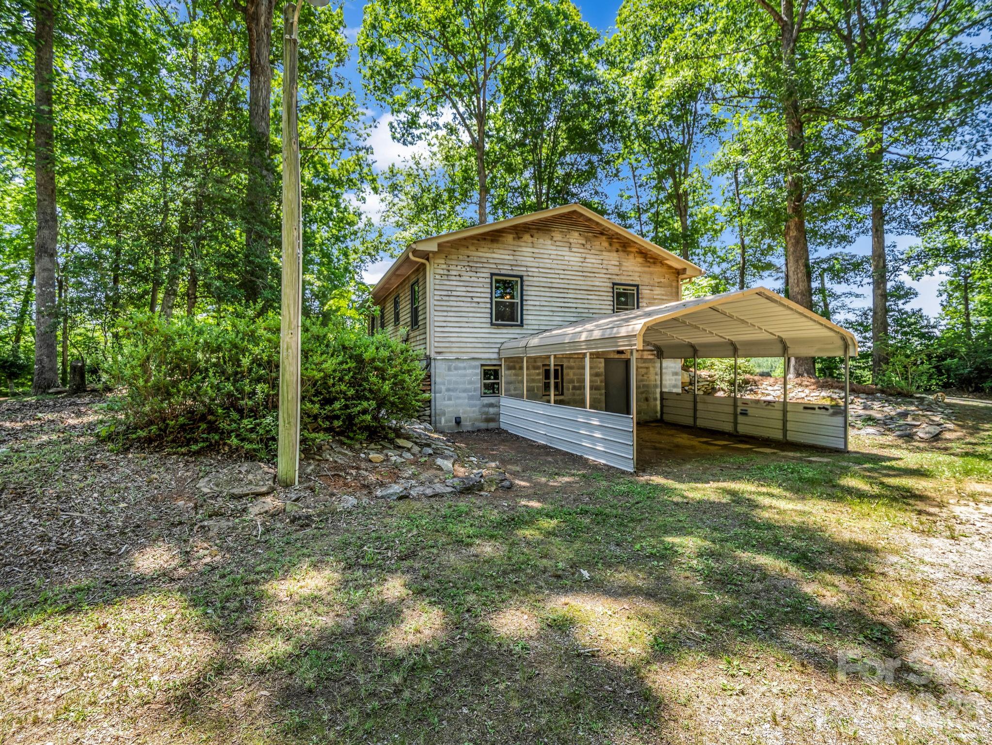 670 670 Cedar Creek Road, Lake Lure, North Carolina, 28746, USA, 3 Bedrooms Bedrooms, ,2 BathroomsBathrooms,Residential,For Sale,670 Cedar Creek Road,4382823