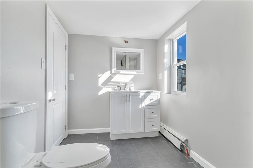 43 43 Jenkins Street, Providence, Rhode Island, 02906, USA, 3 Bedrooms Bedrooms, ,3 BathroomsBathrooms,Residential,For Sale,43 Jenkins Street,307401c6-e516-4f58-9ec1-370aa5