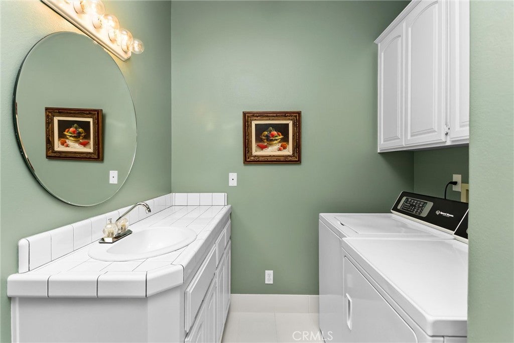 1703 1703 Kyle Lane, Redlands, California, 92373, USA, 4 Bedrooms Bedrooms, ,5 BathroomsBathrooms,Residential,For Sale,1703 Kyle Lane,IG26099458