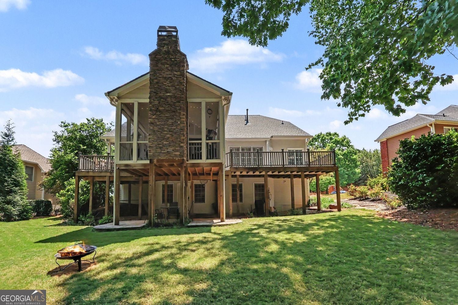 Welcome to 5640 The 12th Fairway, a cul-de-sac home in Olde Atlanta Cl – image 12