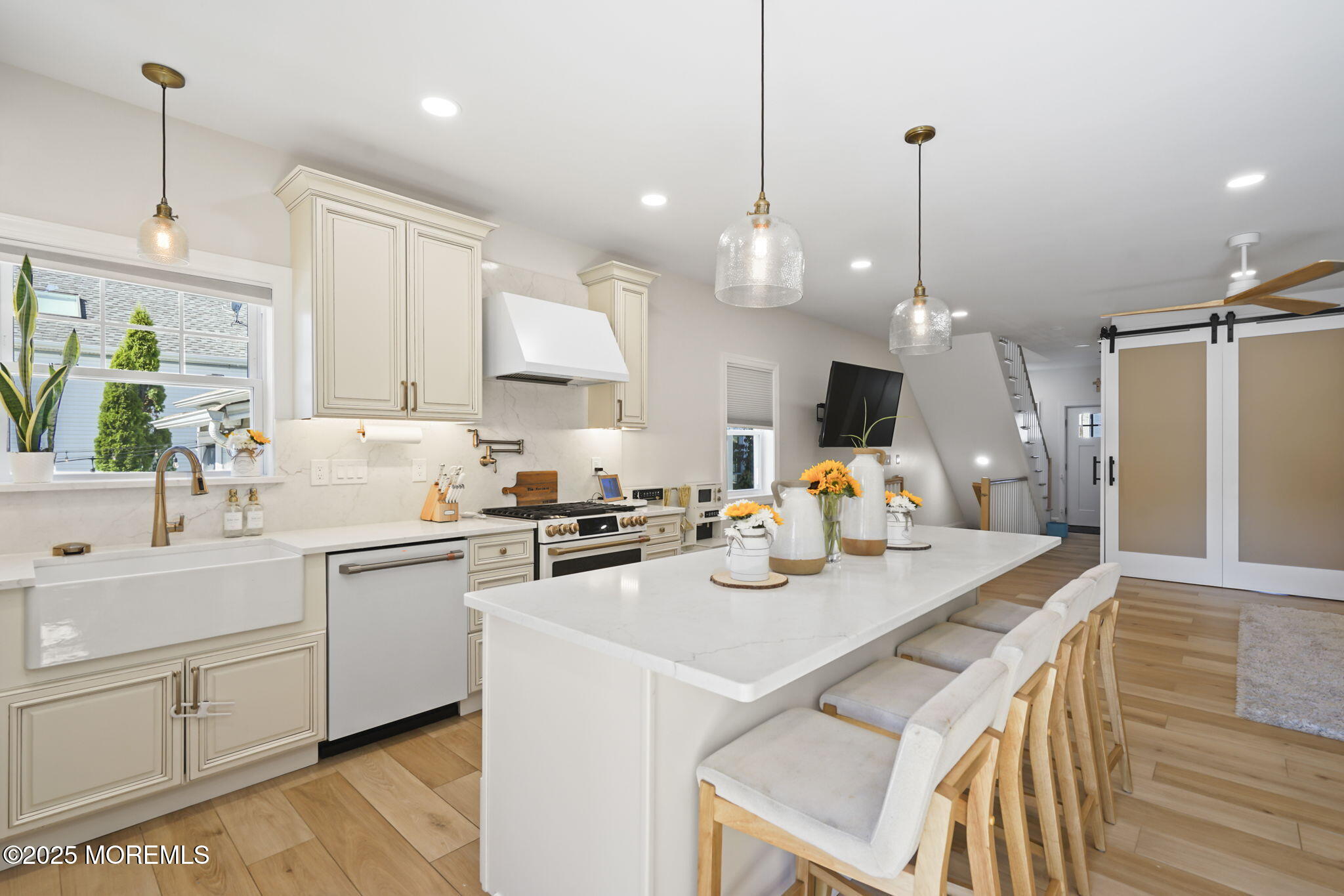 128 128 1st Street, Keyport, New Jersey, 07735, USA, 3 Bedrooms Bedrooms, ,3 BathroomsBathrooms,Residential,For Sale,128 1st Street,05002989-9f62-4f71-9671-c47628