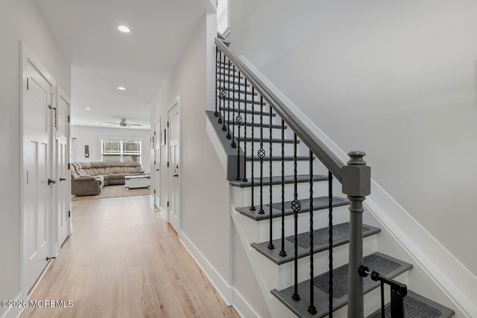Beautifully maintained 3-bedroom, 2.5-bath home featuring an open-conc – image 13