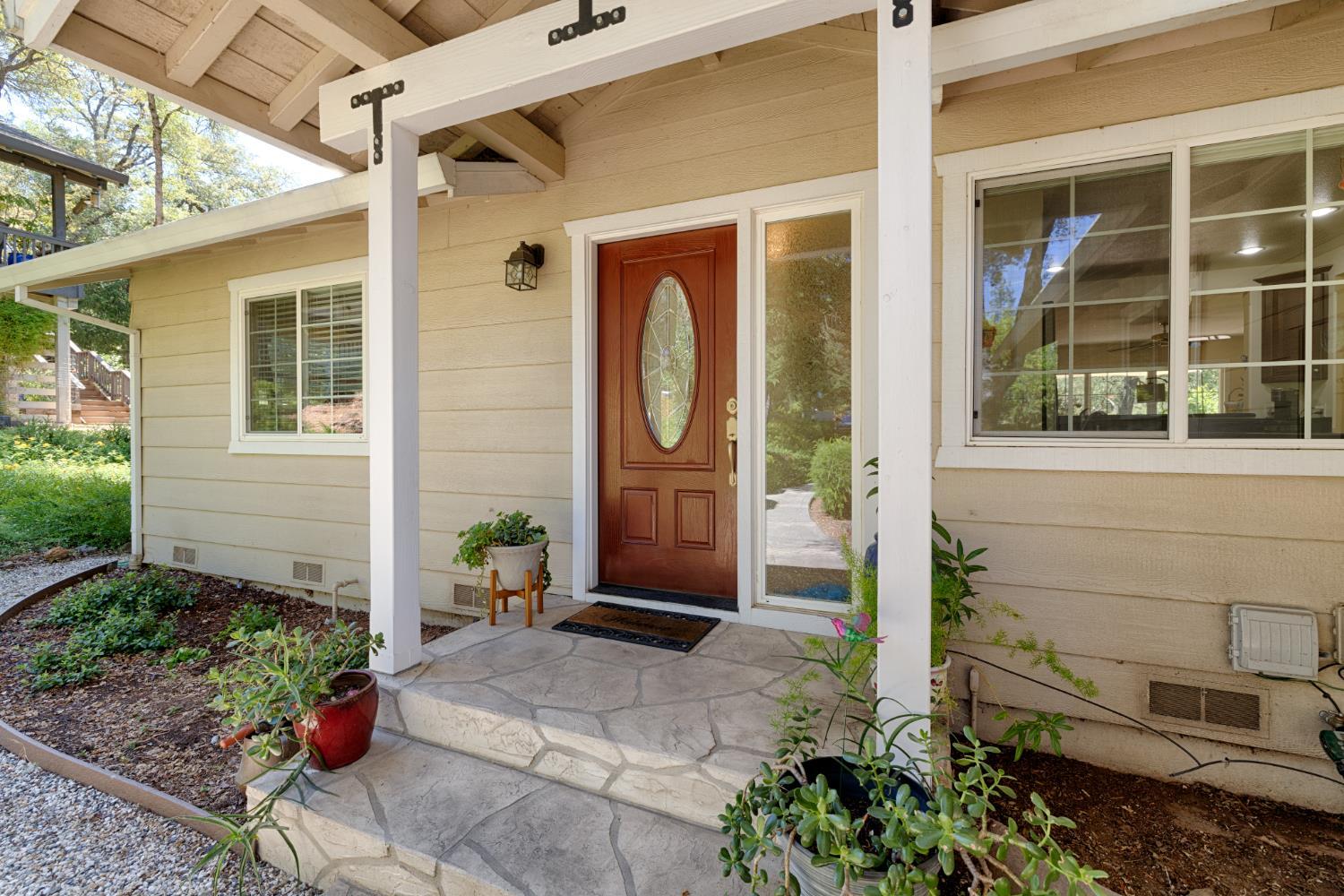 11035 11035 Lakeshore, Auburn, California, 95602, USA, 2 Bedrooms Bedrooms, ,3 BathroomsBathrooms,Residential,For Sale,11035 Lakeshore,226075539