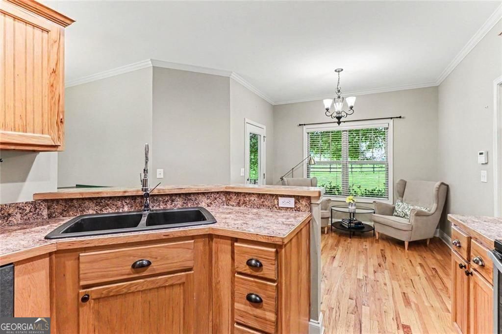PRICE IMPROVEMENT! Special financing and grant available for this prop – image 9