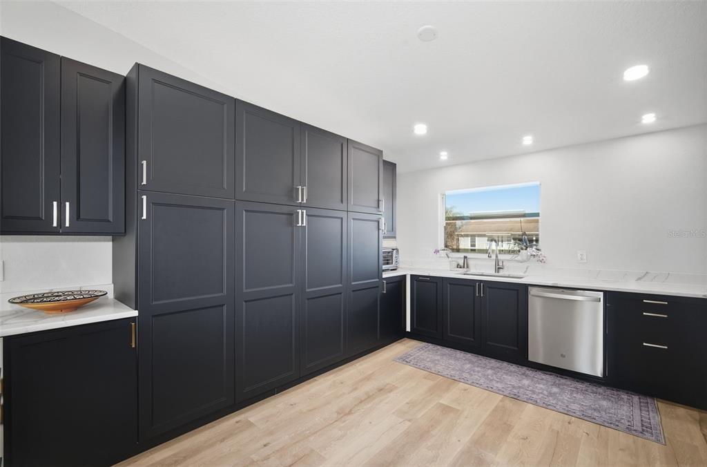 1826 1826 Nebraska Avenue NE, St Petersburg, Florida, 33703, USA, 3 Bedrooms Bedrooms, ,3 BathroomsBathrooms,Residential,For Sale,1826 Nebraska Avenue NE,TB8471507