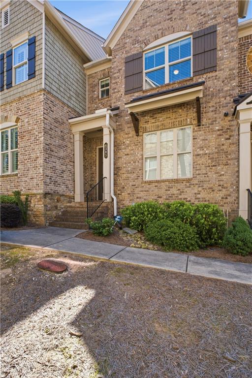 Tucked away in the quiet and welcoming 24-unit community of Brandly Ha – image 28