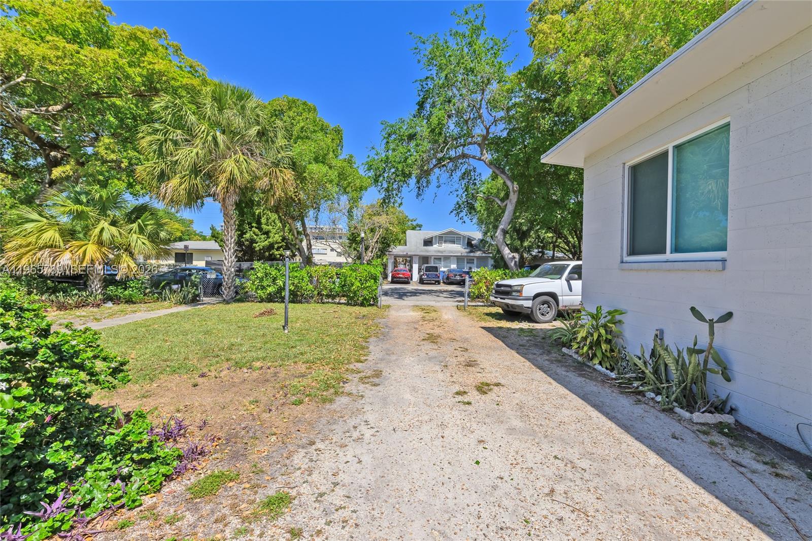 1946 1946 Madison St, Hollywood, Florida, 33020, USA, 2 Bedrooms Bedrooms, ,2 BathroomsBathrooms,Residential,For Sale,1946 Madison St,A11965789