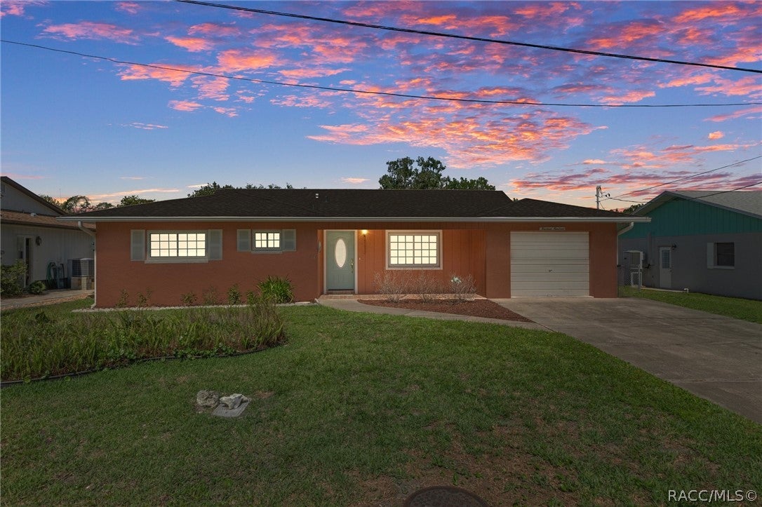 1400 1400 SE 5th Avenue, Crystal River, Florida, 34429, USA, 3 Bedrooms Bedrooms, ,2 BathroomsBathrooms,Residential,For Sale,1400 SE 5th Avenue,852812