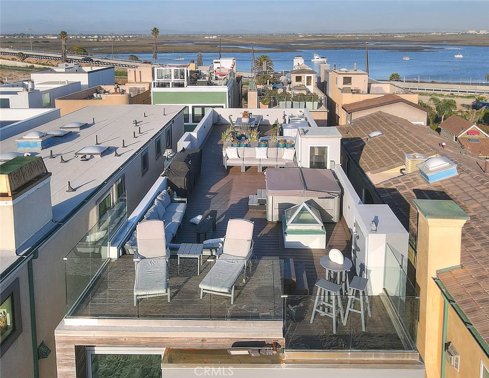 99 99 A Surfside, Surfside, California, 90743, USA, 4 Bedrooms Bedrooms, ,4 BathroomsBathrooms,Residential,For Sale,99 A Surfside,CV26025098