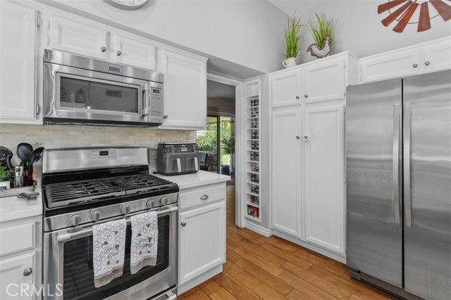 Beautiful move-in ready POOL home in the highly desirable Serenade Com – image 14