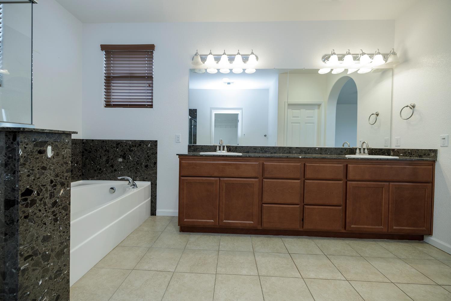 Located in a highly desirable neighborhood, this well-maintained home – image 41