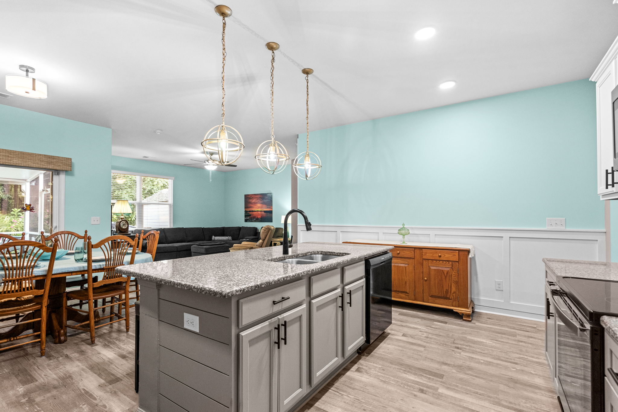 This is a beautifully maintained 4 BR/2BA one level, open concept ranc – image 21