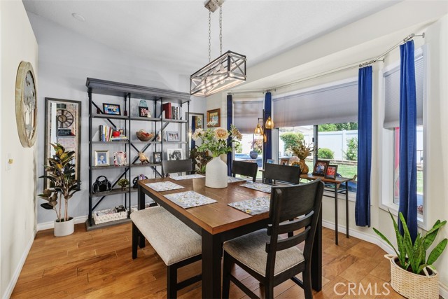 Beautiful move-in ready POOL home in the highly desirable Serenade Com – image 6