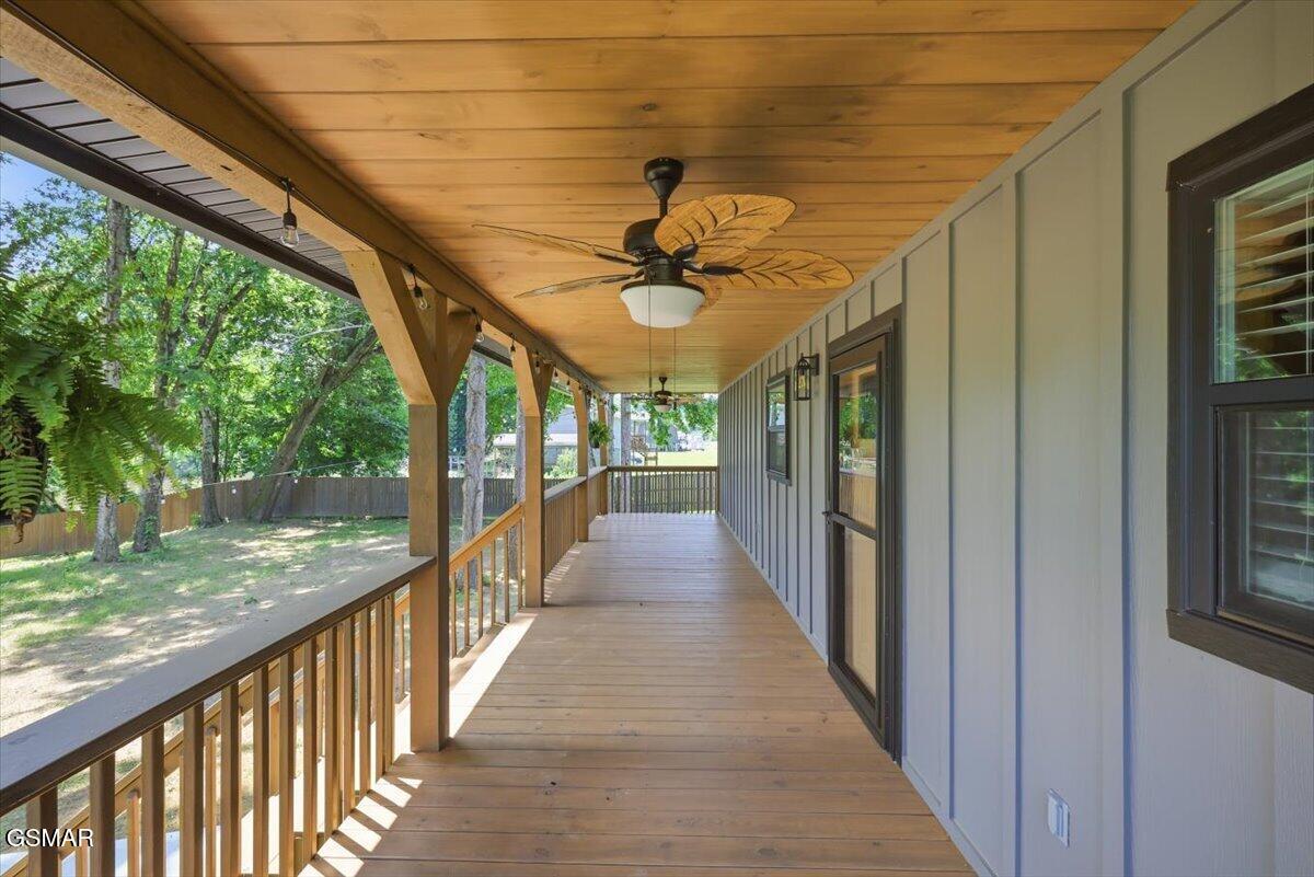 Experience the best of waterfront living in East Tennessee with this s – image 6
