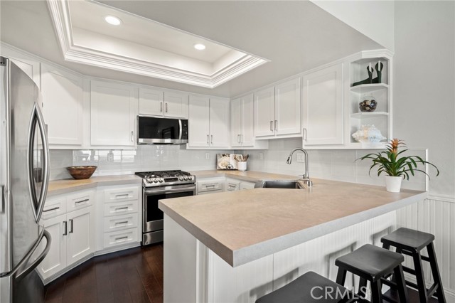 Rarely available first-row end-unit residence in Dana Points highly so – image 9