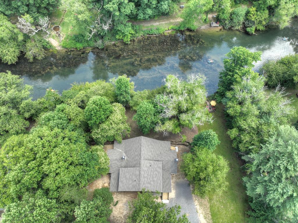 Welcome to your Private RIVERFRONT DREAM HOME on the shimmering shores – image 19