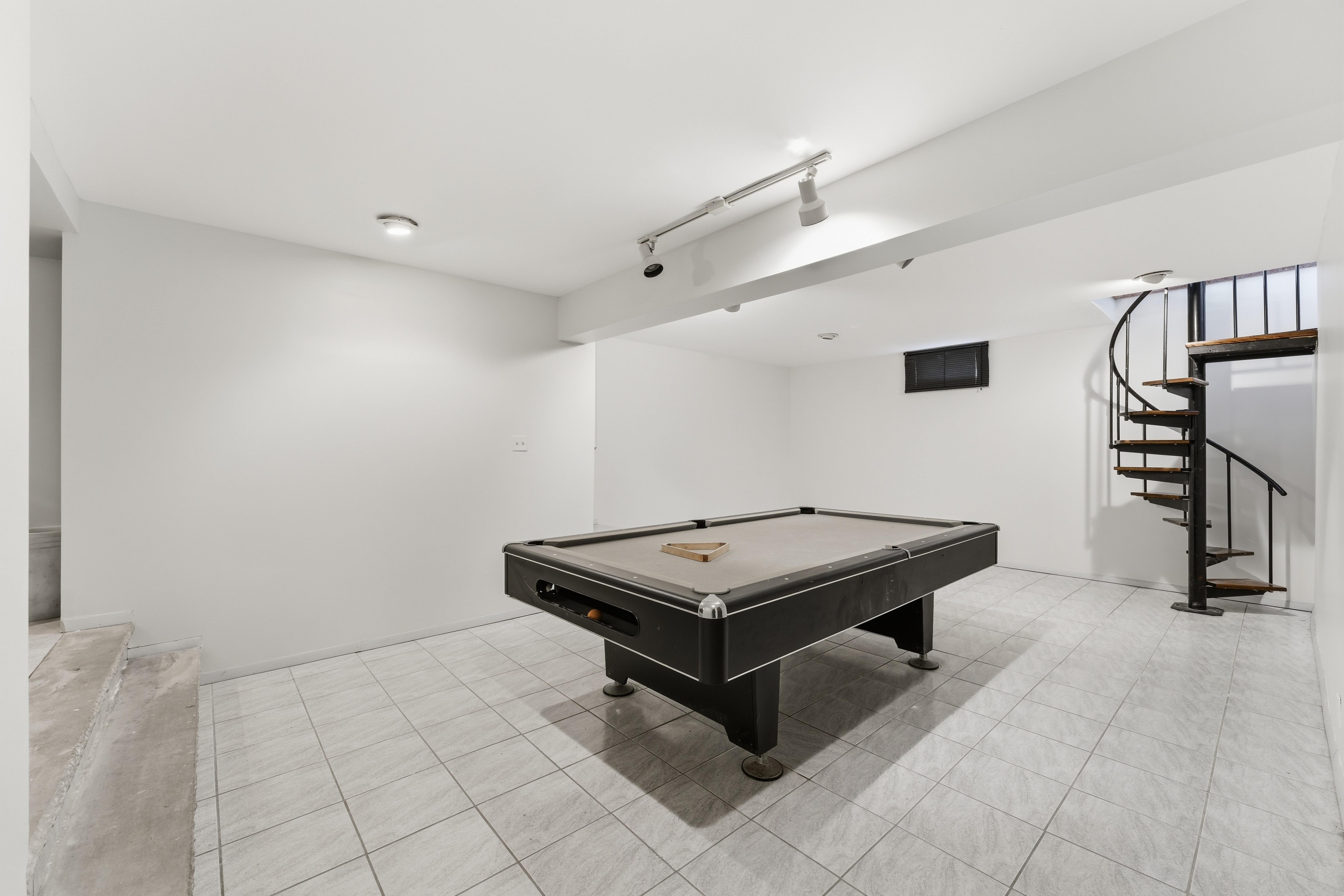 229 229 Centre Avenue, Secaucus, New Jersey, 07094, USA, 4 Bedrooms Bedrooms, ,2 BathroomsBathrooms,Residential,For Sale,229 Centre Avenue,26004821