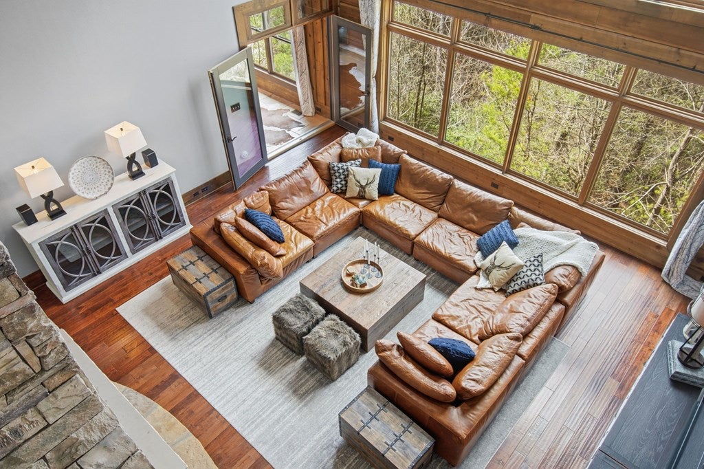 Architectural Mountain Sanctuary on 5+ Private Acres. Experience refin – image 56