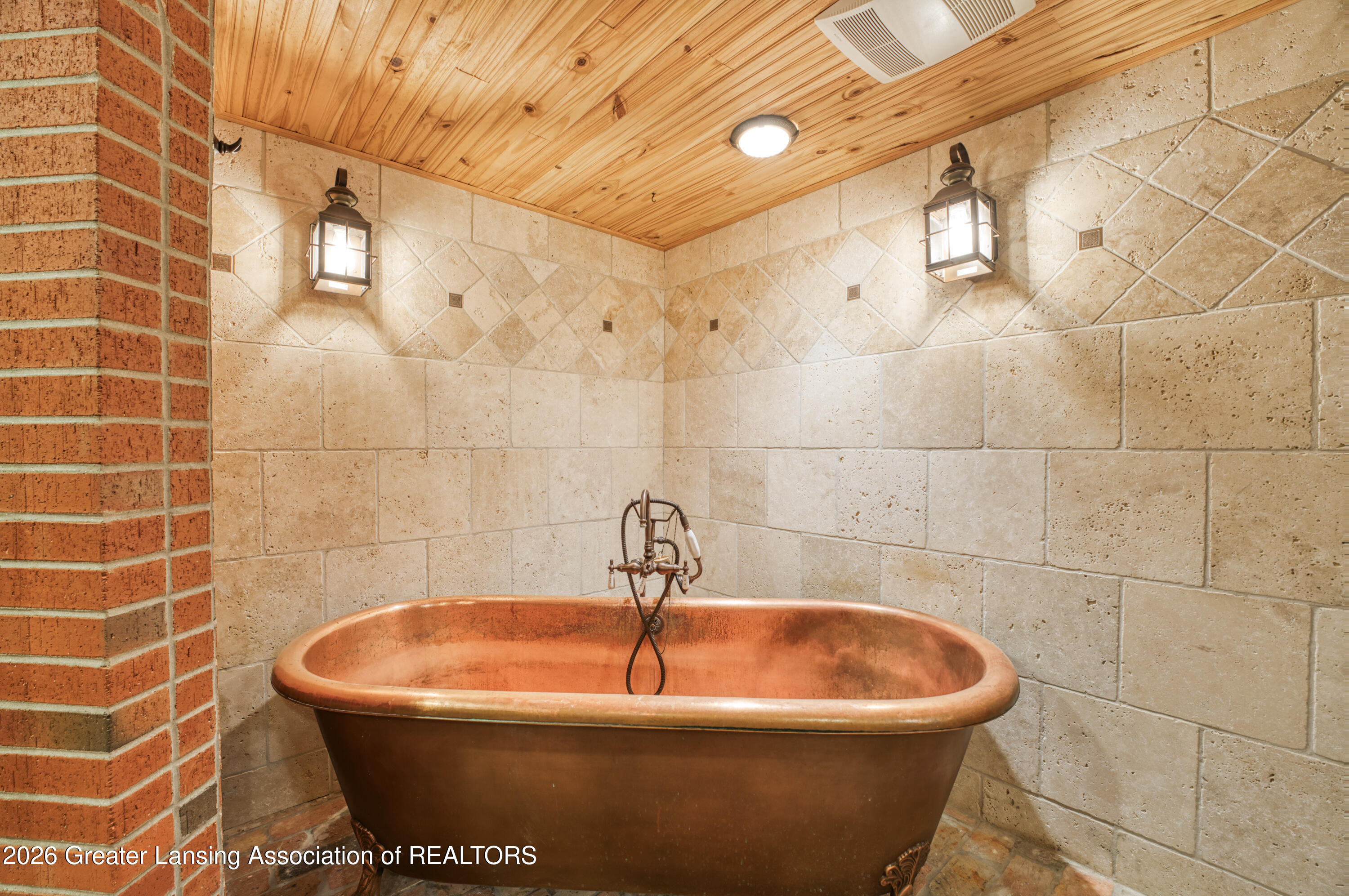 A rare opportunity to score a quintessential Glencairn gem! Gorgeous c – image 50