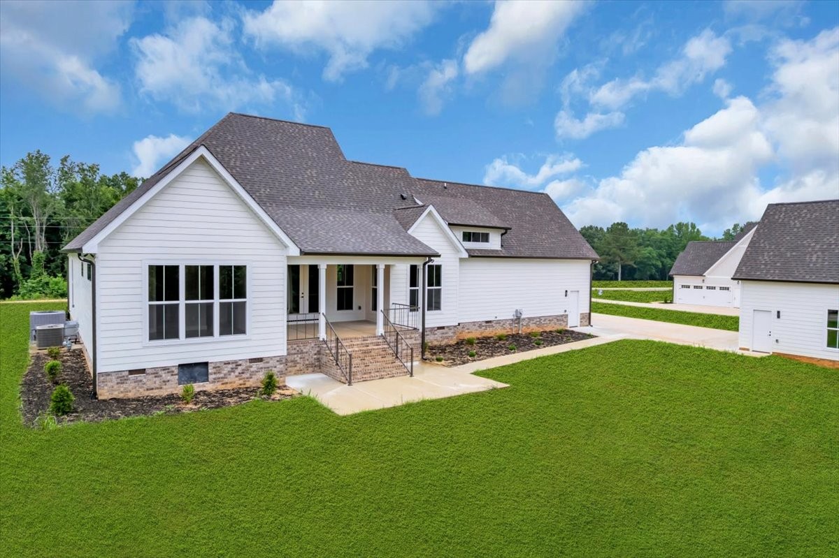 74 74 Summer Lake Ct Lot 16, Winchester, Tennessee, 37398, USA, 3 Bedrooms Bedrooms, ,4 BathroomsBathrooms,Residential,For Sale,74 Summer Lake Ct Lot 16,3232049