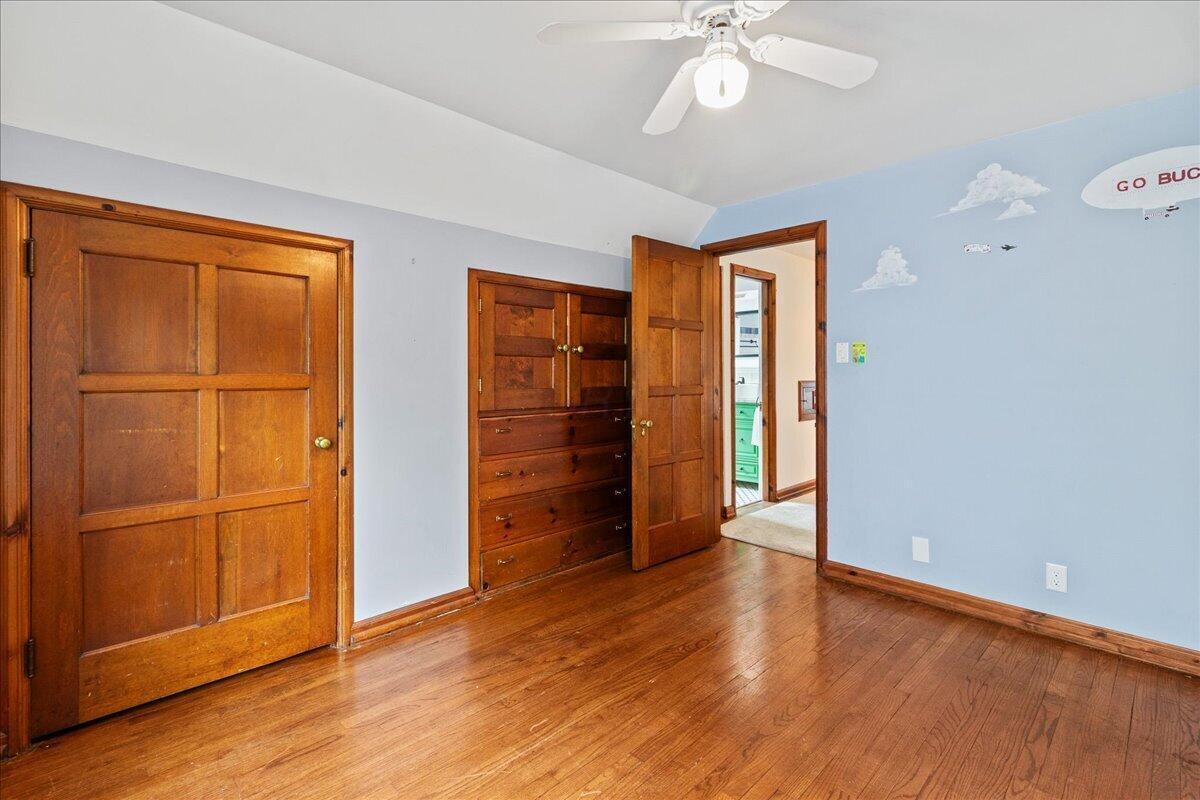 107 107 N Stanwood Road, Bexley, Ohio, 43209, USA, 4 Bedrooms Bedrooms, ,2 BathroomsBathrooms,Residential,For Sale,107 N Stanwood Road,226021121