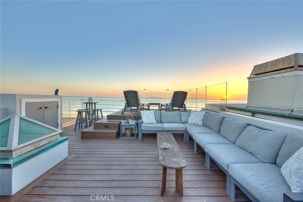 99 99 A Surfside, Surfside, California, 90743, USA, 4 Bedrooms Bedrooms, ,4 BathroomsBathrooms,Residential,For Sale,99 A Surfside,CV26025098
