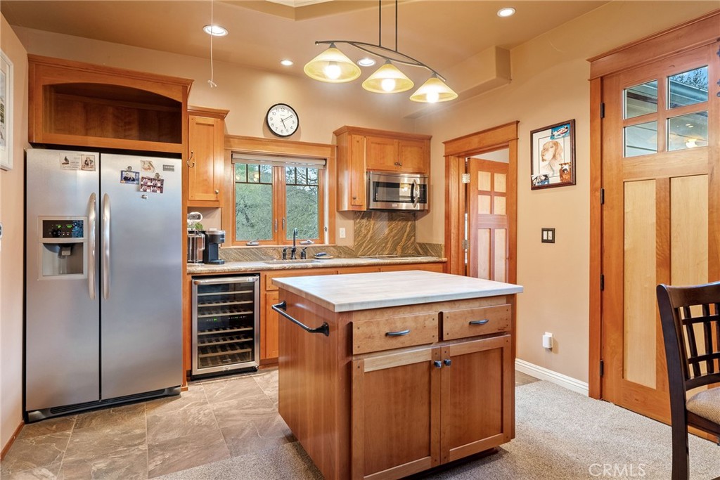 Located on the desirable West Side of Paso Robles, this custom-built 2 – image 51