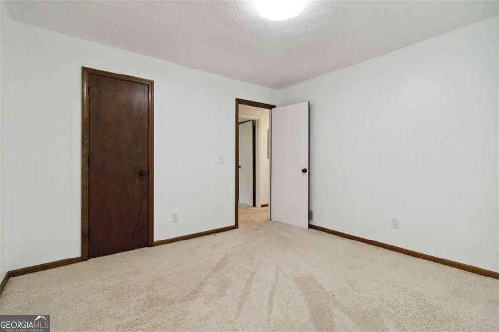 One plus acre in Milton! Purchase this ranch home that is located in c – image 16