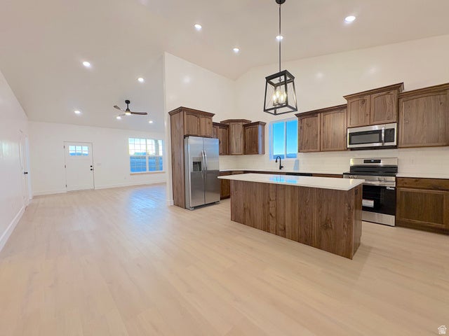 976 976 N 180 W, Mayfield, Utah, 84643, USA, 3 Bedrooms Bedrooms, ,2 BathroomsBathrooms,Residential,For Sale,976 N 180 W,2155406