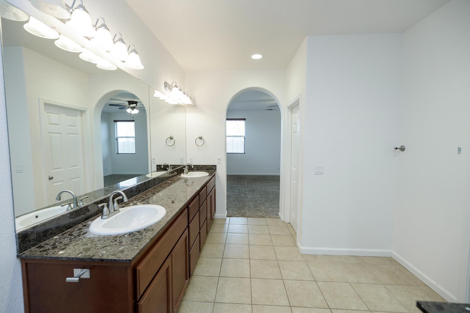 Located in a highly desirable neighborhood, this well-maintained home – image 40