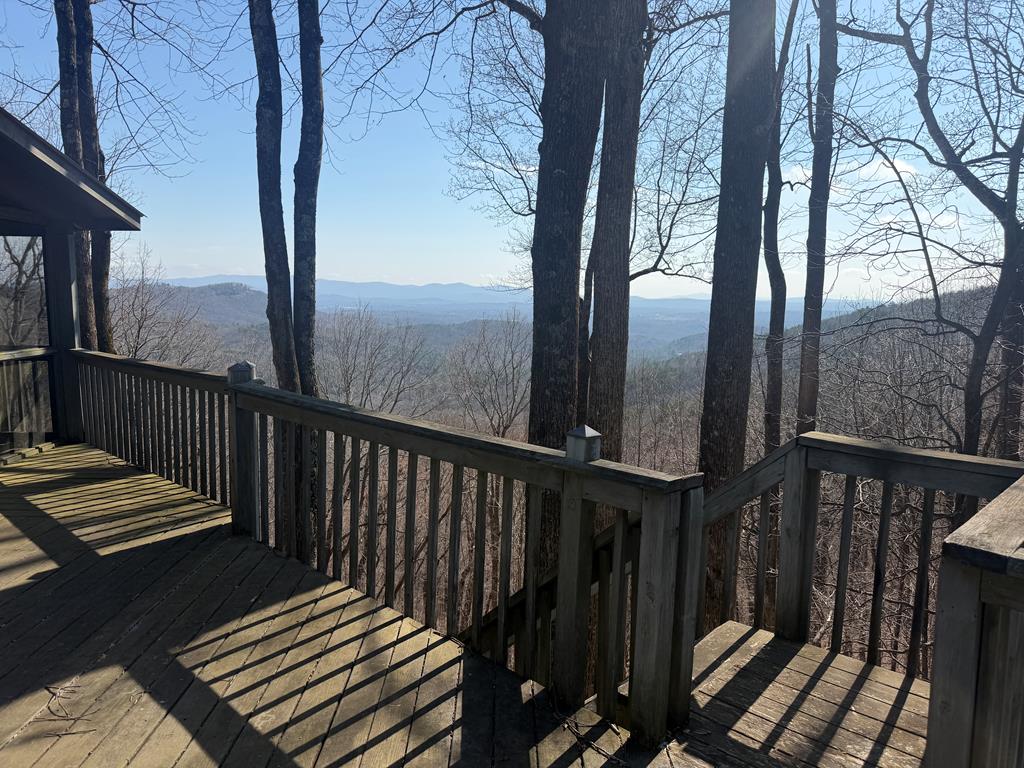 Spectacular “Top of the Mountain” Long-Range Views showcases Several M – image 77