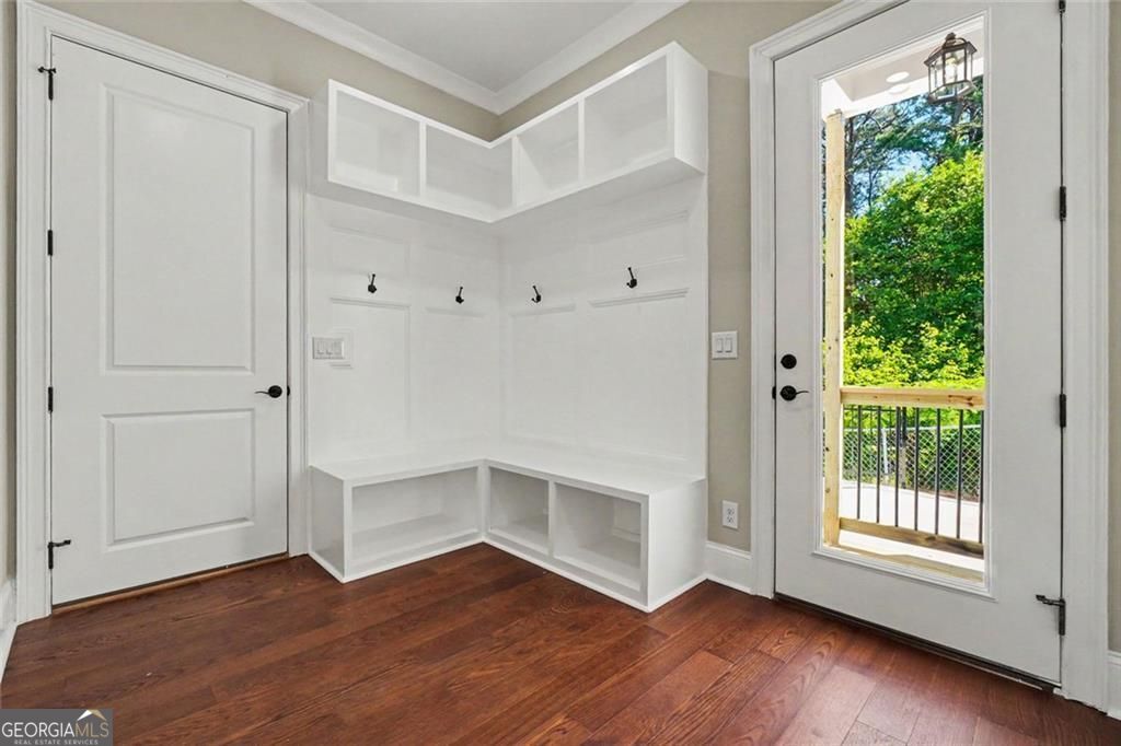 Welcome to this beautifully designed two-story home conveniently locat – image 14