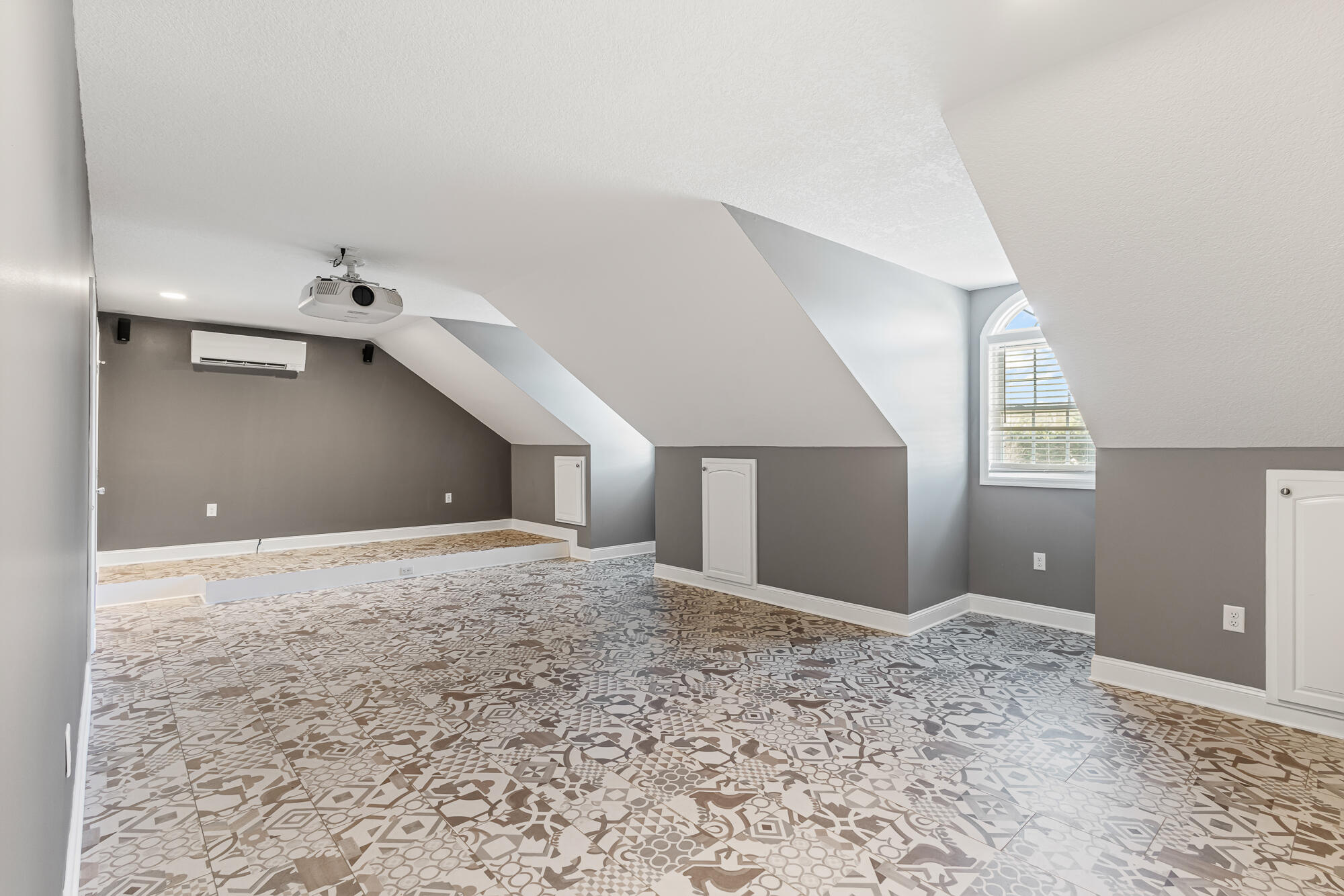 504 504 Lynnwood Drive, Athens, Tennessee, 37303, USA, 4 Bedrooms Bedrooms, ,4 BathroomsBathrooms,Residential,For Sale,504 Lynnwood Drive,20260134