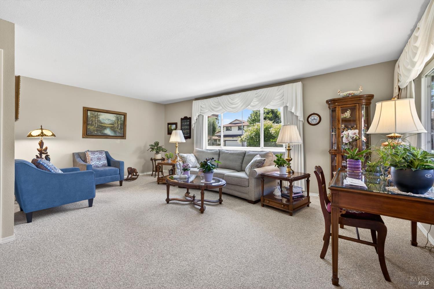 Welcome to 274 Beech Avenue, a beautifully maintained single-story hom – image 8