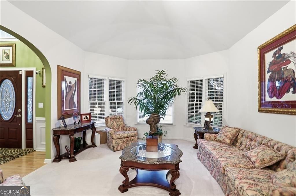Seller willing to contribute up to $15,000 in seller concessions with – image 4