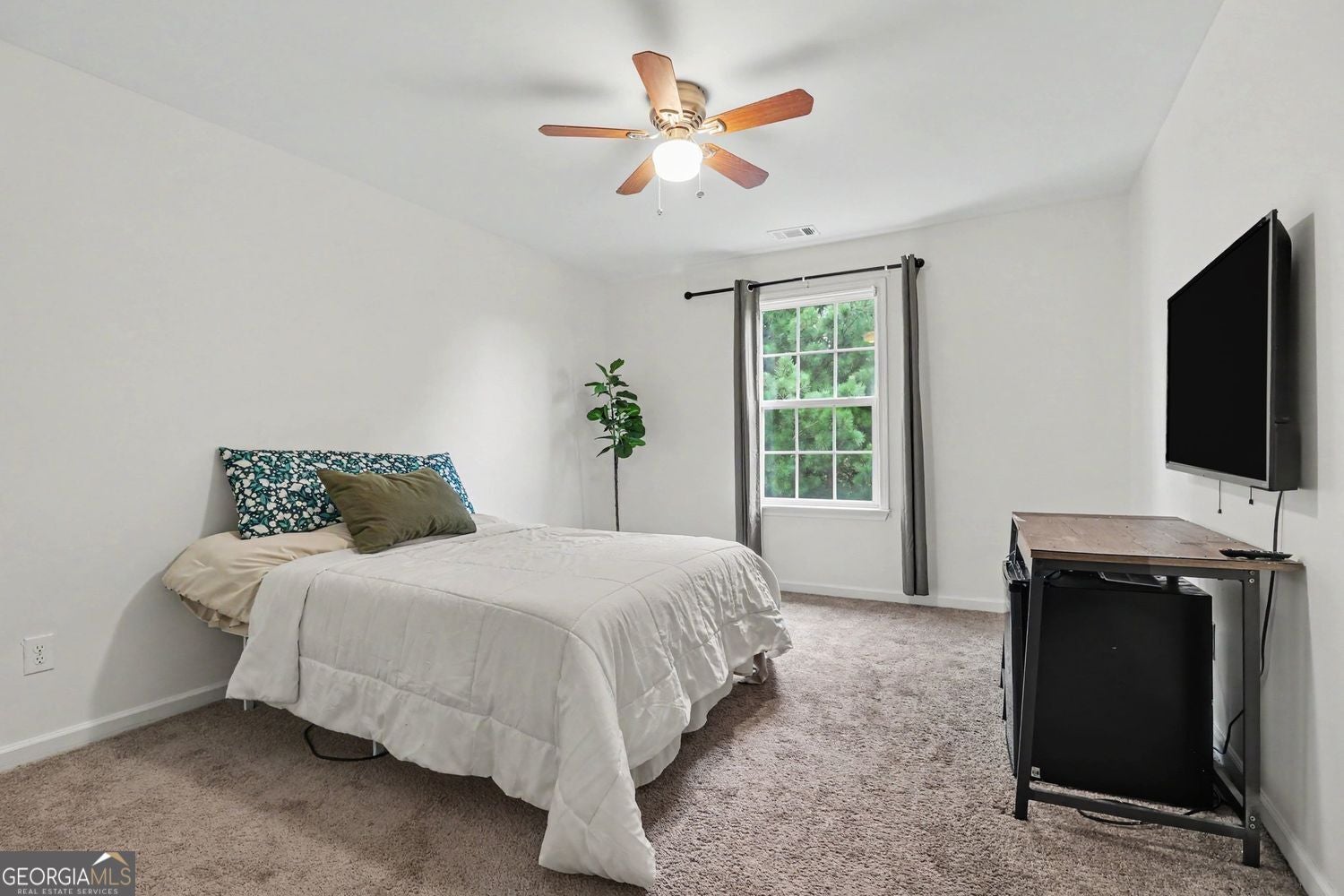 Up to $20,000 in Seller-Paid Incentives! Discover exceptional space, f – image 18
