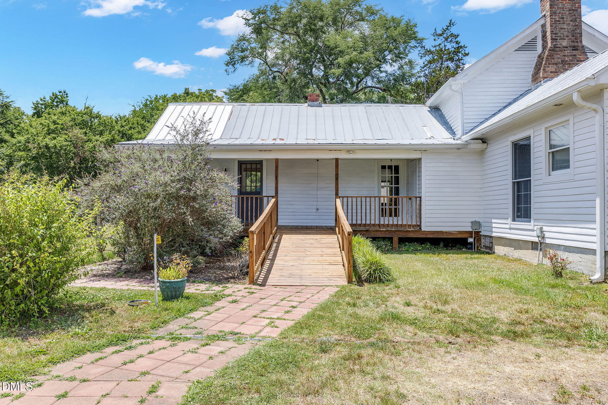 2204 2204 Us-158, Oxford, North Carolina, 27565, USA, 2 Bedrooms Bedrooms, ,2 BathroomsBathrooms,Residential,For Sale,2204 Us-158,10175135