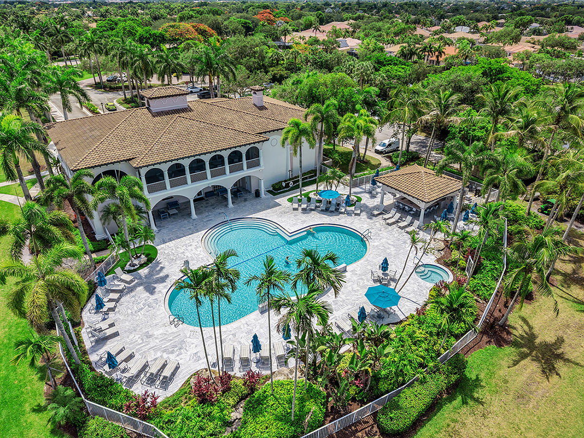 Welcome to Heron Bay, a beautiful and desirable gated community offeri – image 31