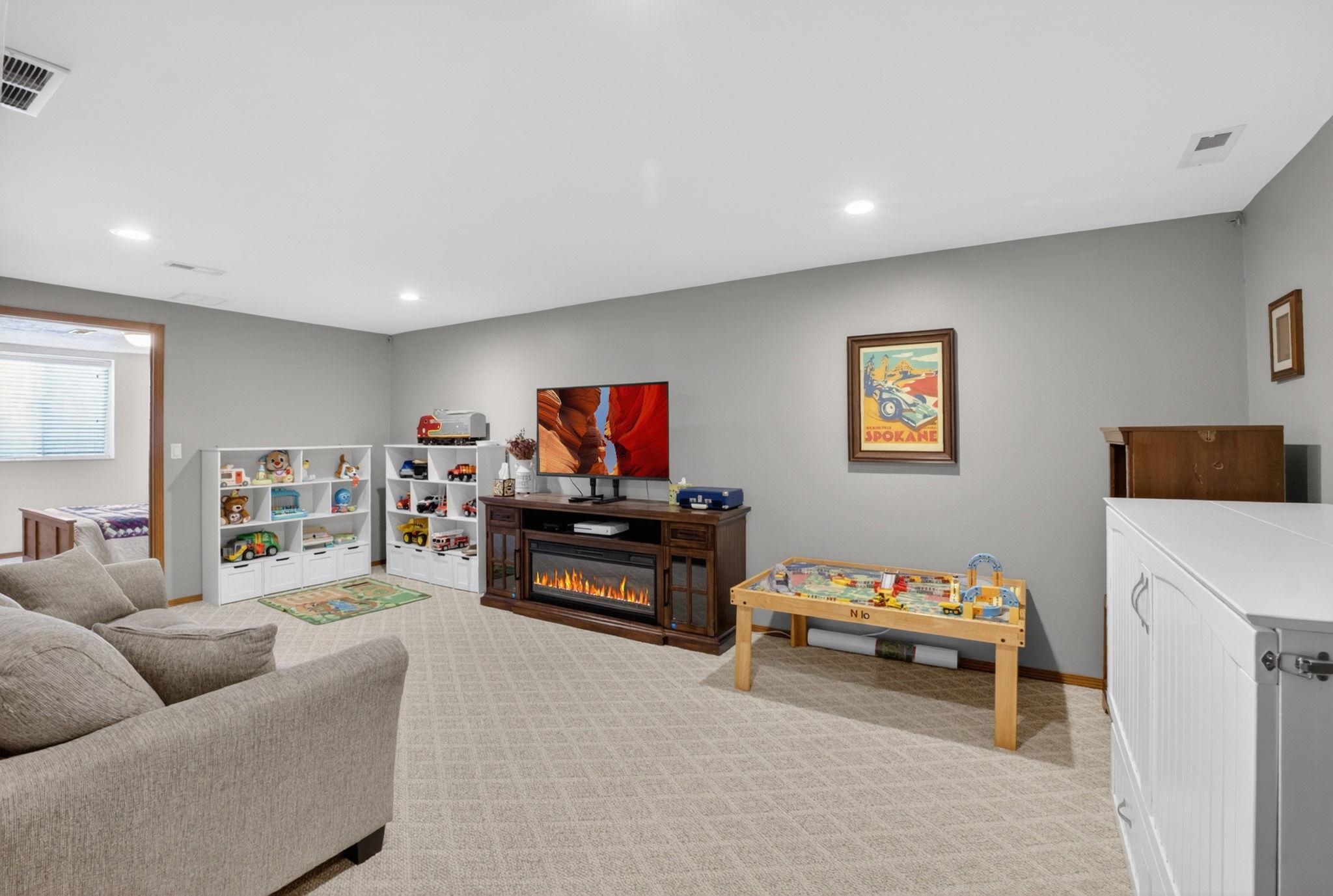 Welcome home to space, privacy, and thoughtful updates in the sought-a – image 29