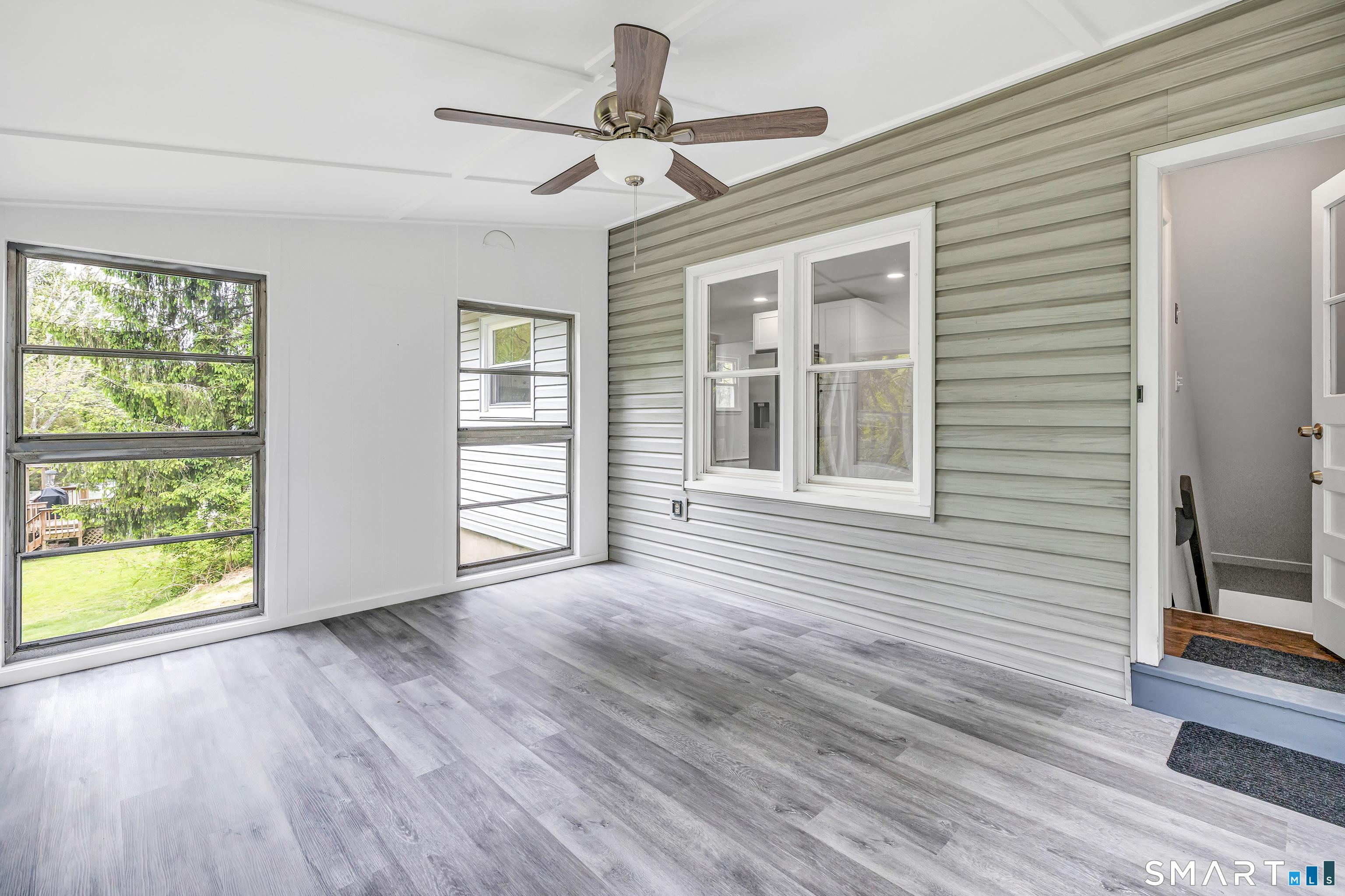 Welcome to 7 Longview Road, located in the desirable Sandy Hook sectio – image 29