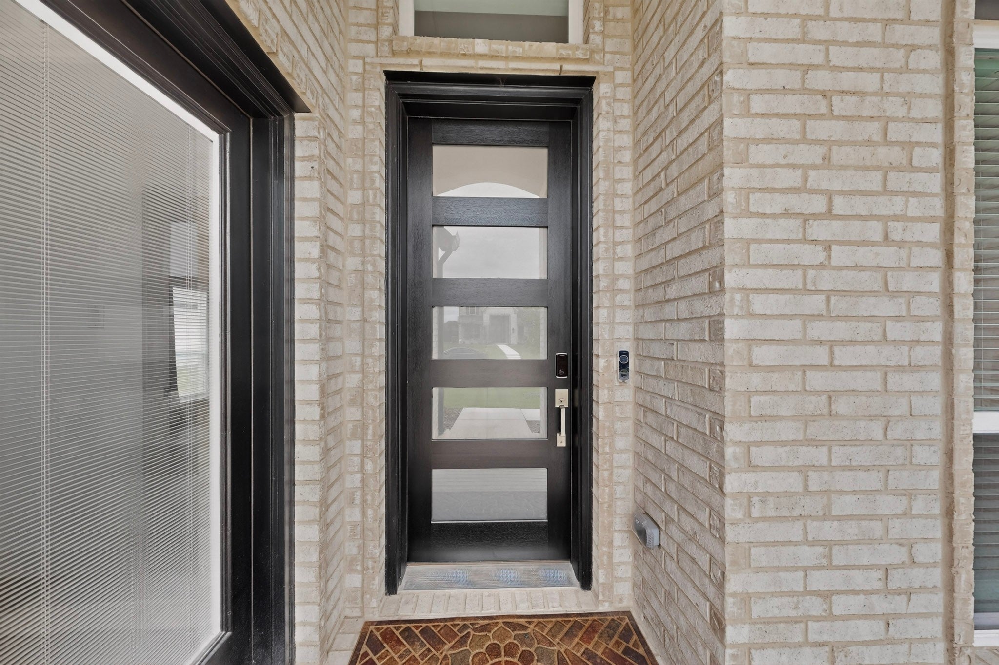 Discover the perfect blend of comfort, flexibility, and opportunity at – image 7