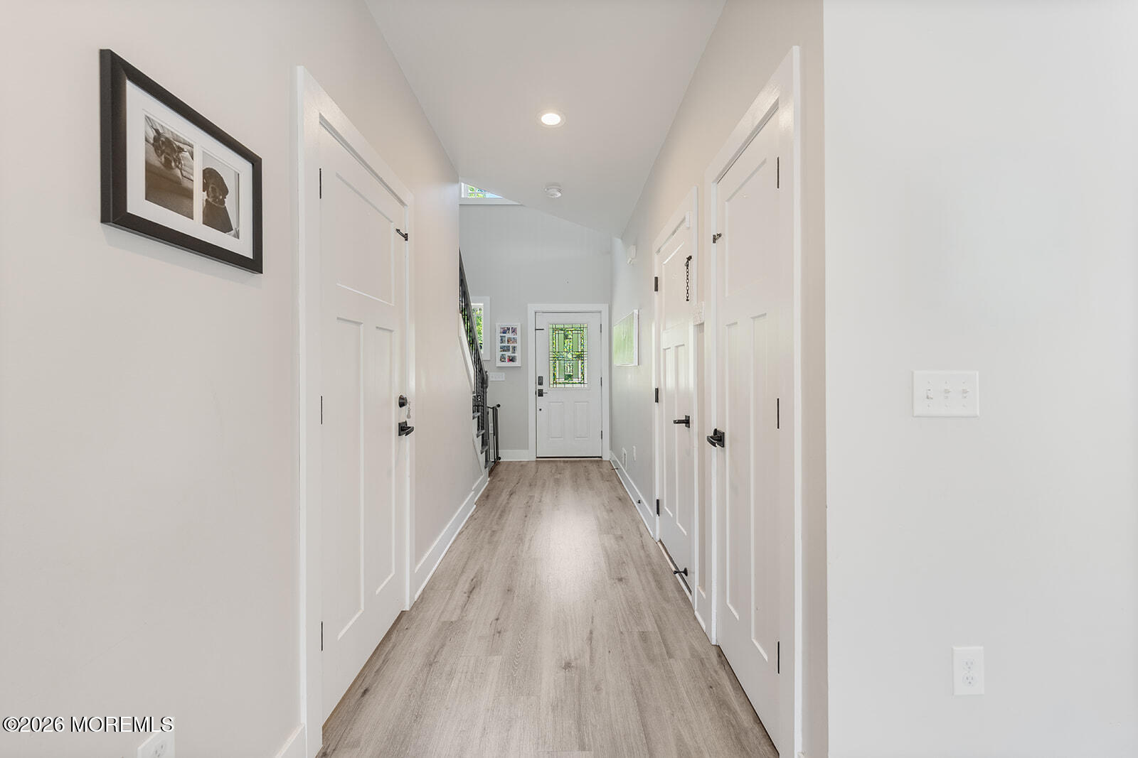 Beautifully maintained 3-bedroom, 2.5-bath home featuring an open-conc – image 12
