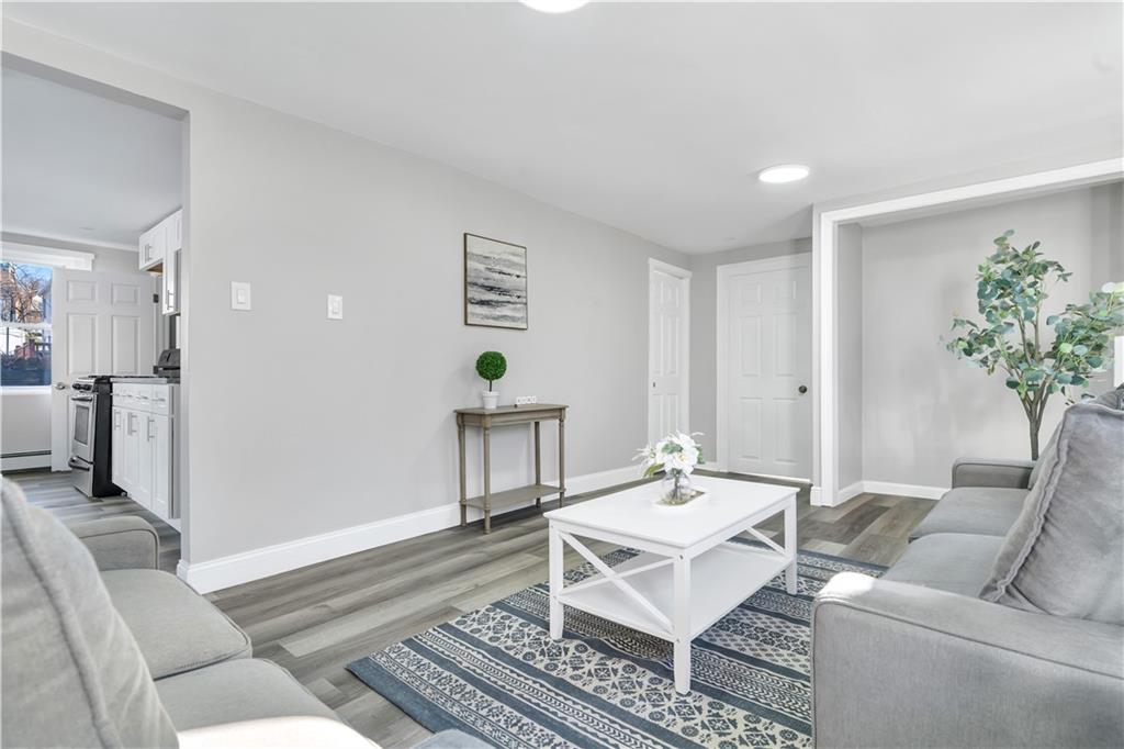 43 43 Jenkins Street, Providence, Rhode Island, 02906, USA, 3 Bedrooms Bedrooms, ,3 BathroomsBathrooms,Residential,For Sale,43 Jenkins Street,307401c6-e516-4f58-9ec1-370aa5