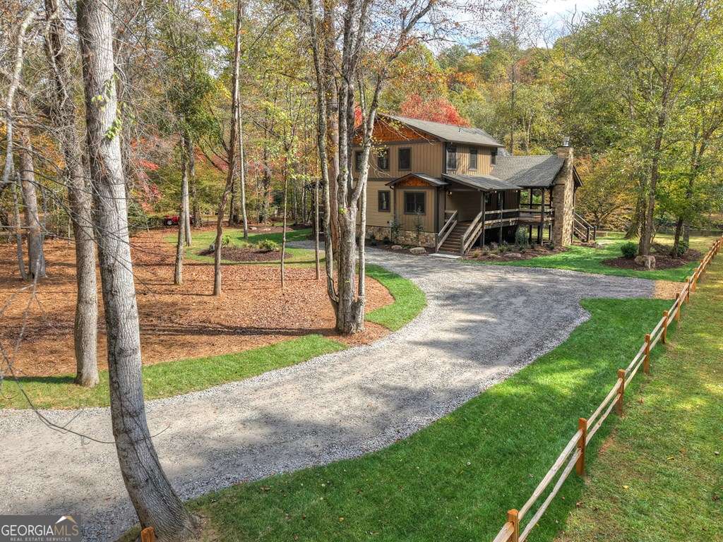 Welcome to your Private RIVERFRONT DREAM HOME on the shimmering shores – image 42