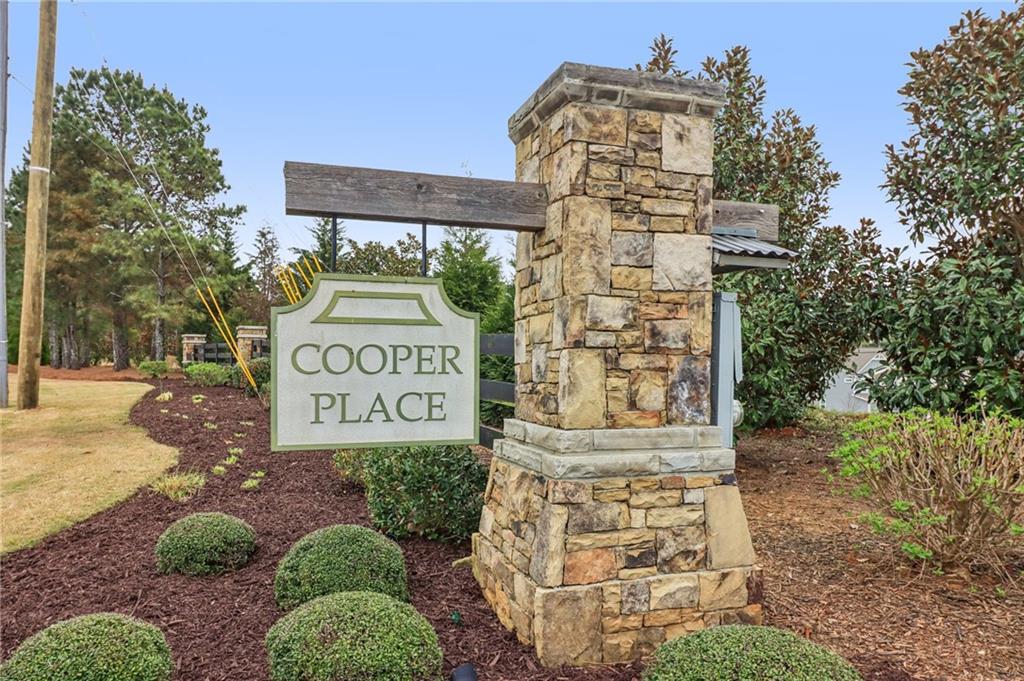 Welcome to luxury living in the heart of West Forsyth, where designer – image 70