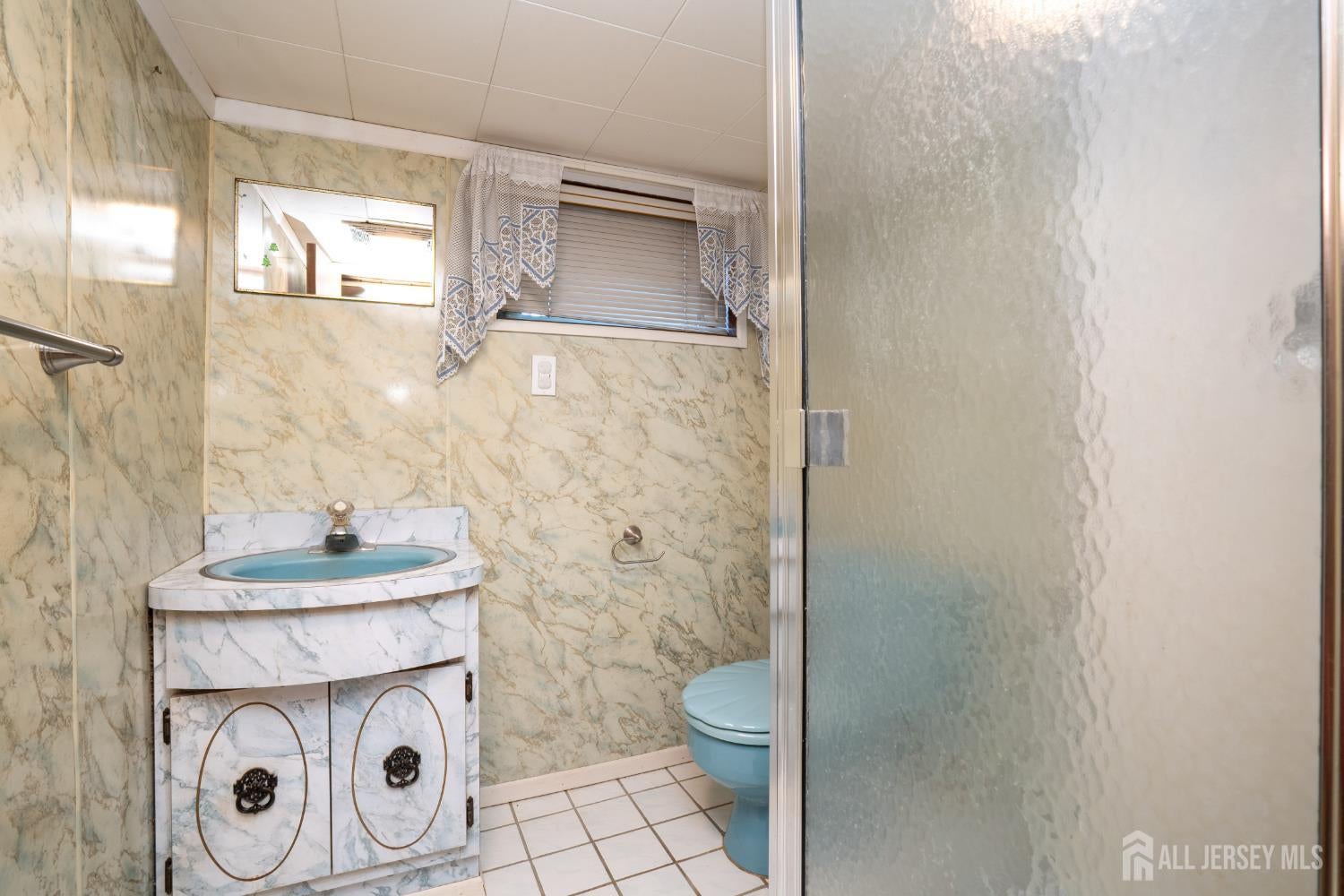 Welcome to 504 Plainfield Avenue, a charming Cape Cod home designed fo – image 21