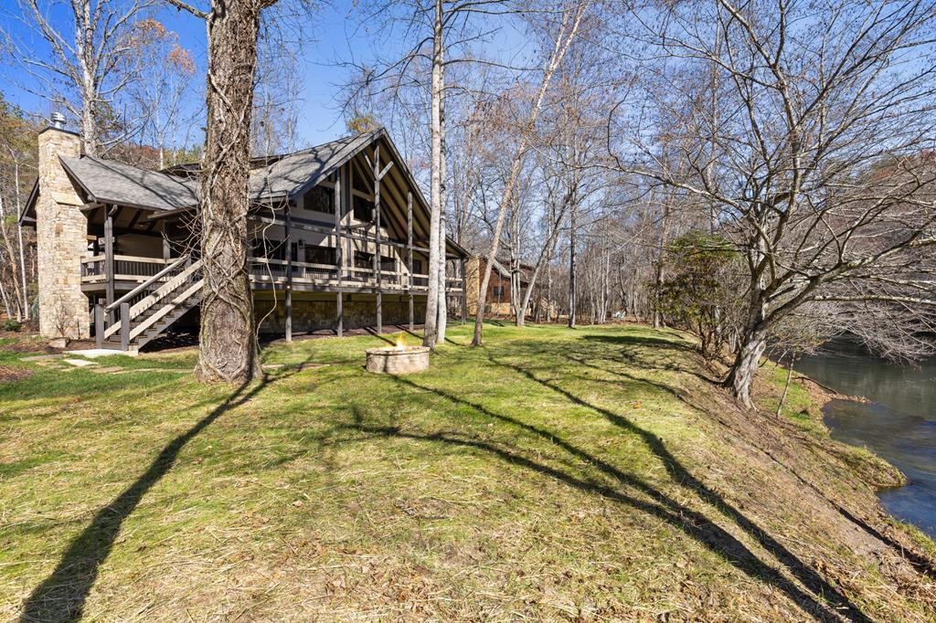 Welcome to your Private RIVERFRONT DREAM HOME on the shimmering shores – image 1