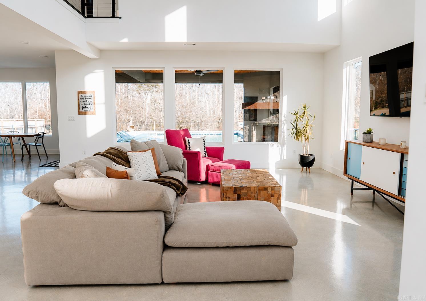 7800 7800 South Shoreline Blvd, Benton, Arkansas, 72019, USA, 3 Bedrooms Bedrooms, ,3 BathroomsBathrooms,Residential,For Sale,7800 South Shoreline Blvd,26019893
